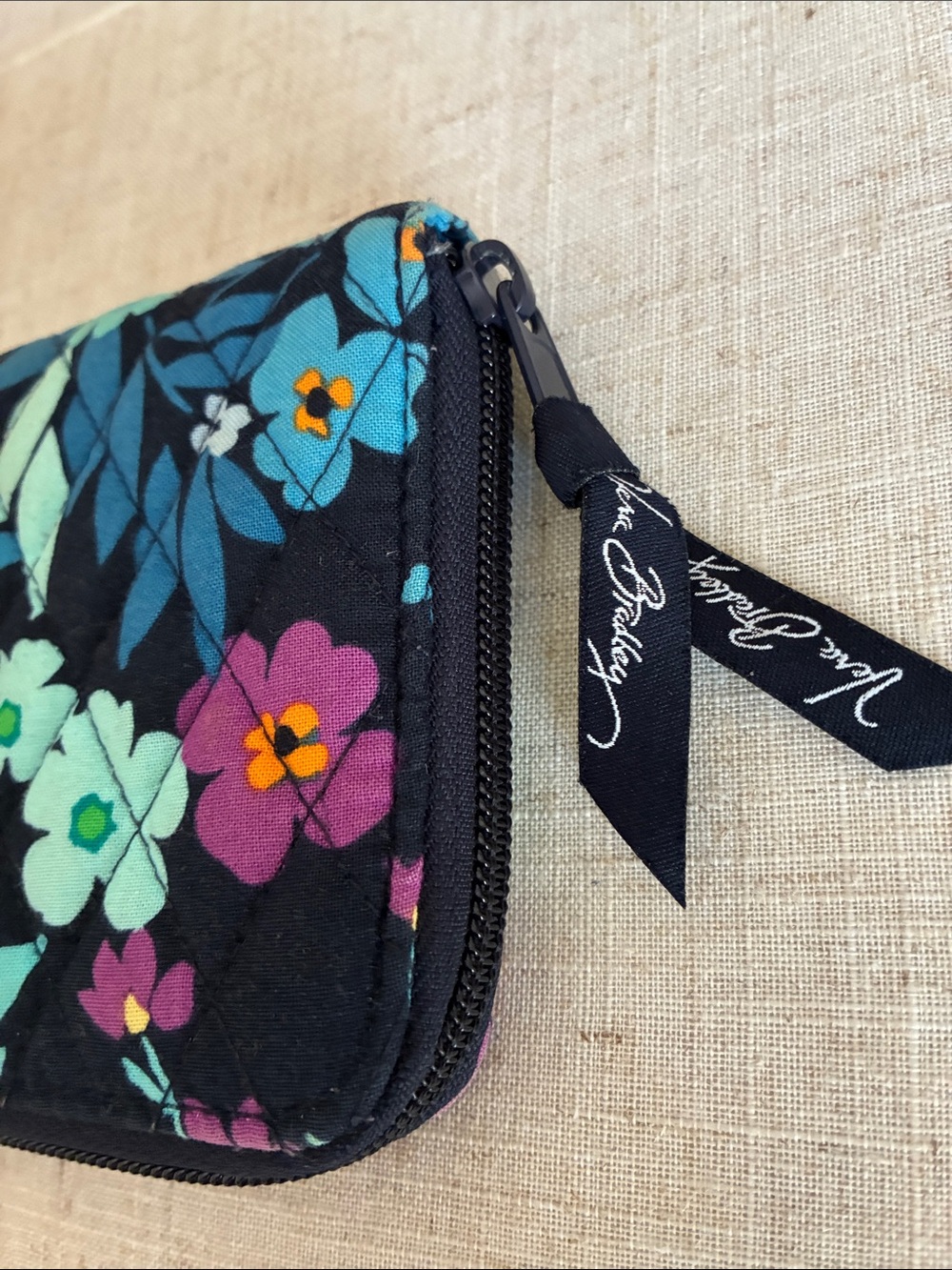 Vera Bradley Floral Quilted Zip-Around Wallet with Teal & Purple Accents EUC - Picture 10 of 10